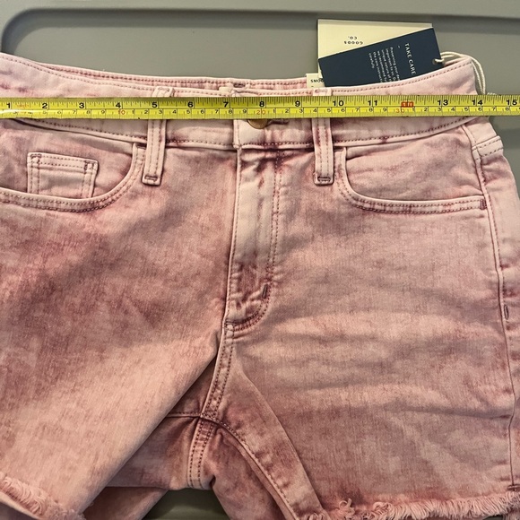 Pink jean shorts sz2 - Picture 7 of 10